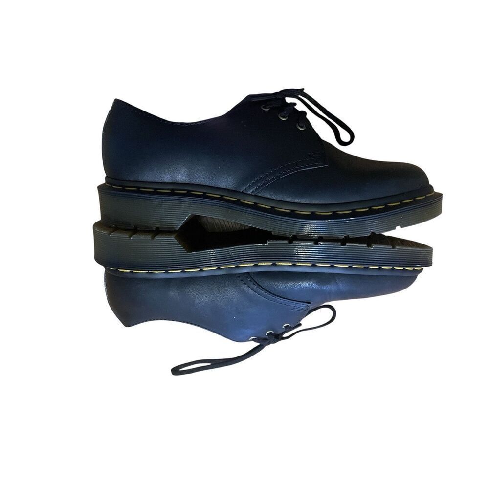 Doc Martens 14046 Black Vegan Leather Lace Up 3-Eye Oxfords Men 7 Women 8 EU 39